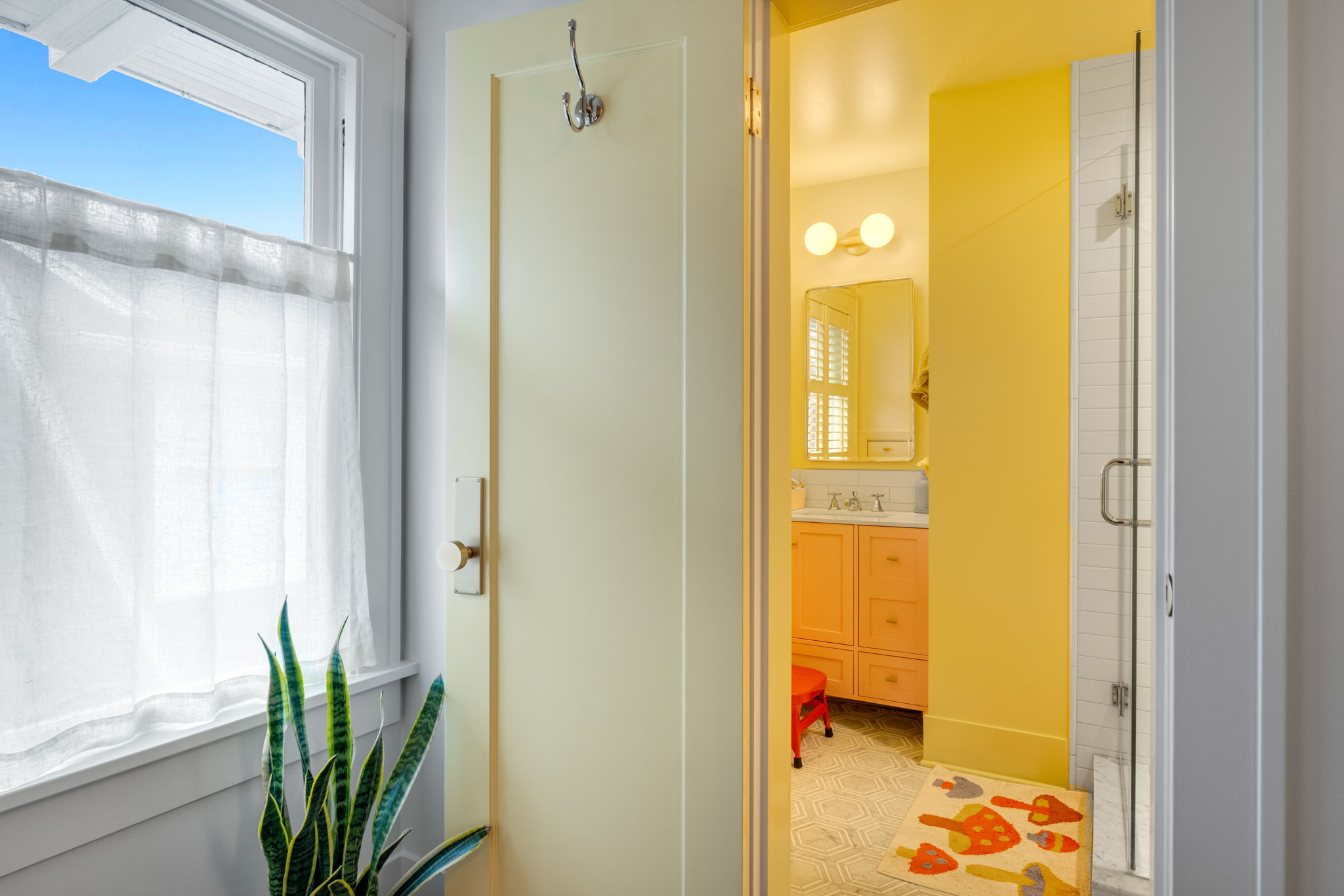 East Queen Anne Full Interior Repaint - gallery photo 11