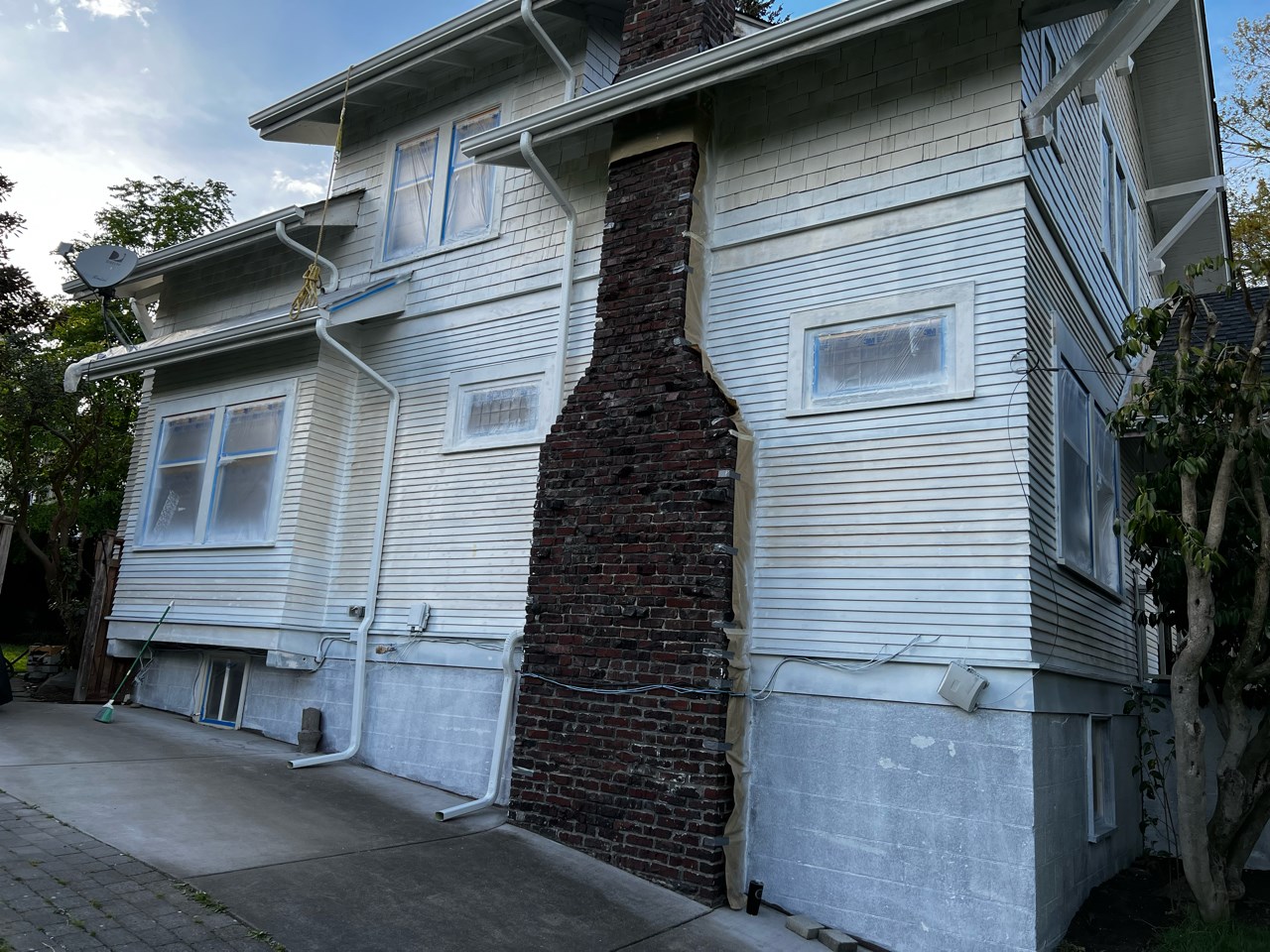 Wallingford Vinyl Tear off and Restoration - gallery photo 5