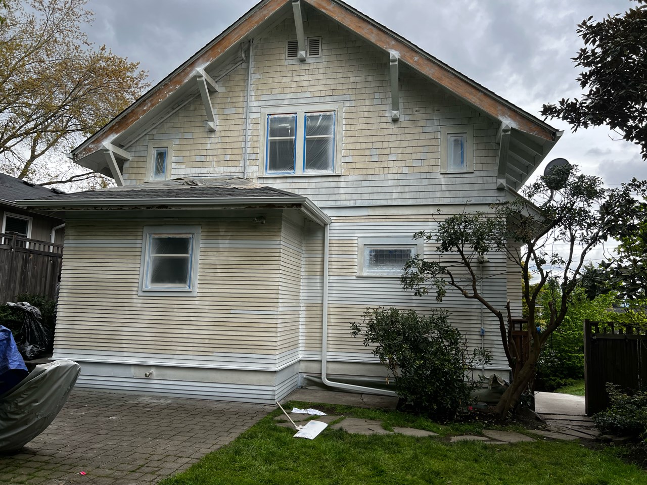 Wallingford Vinyl Tear off and Restoration - gallery photo 4