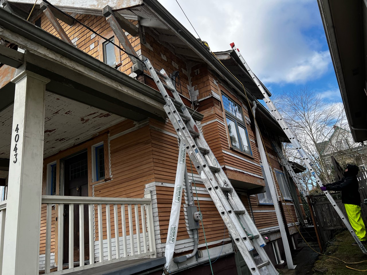 Wallingford Vinyl Tear off and Restoration - gallery photo 6
