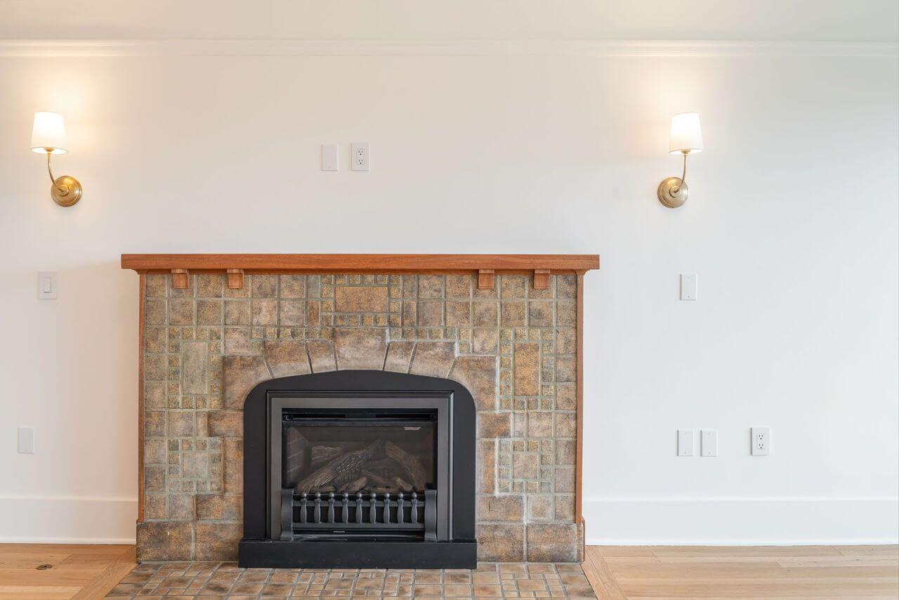 Phinney Ridge Painting - New mahogony fireplace surround, stain and painting (Queen Anne)