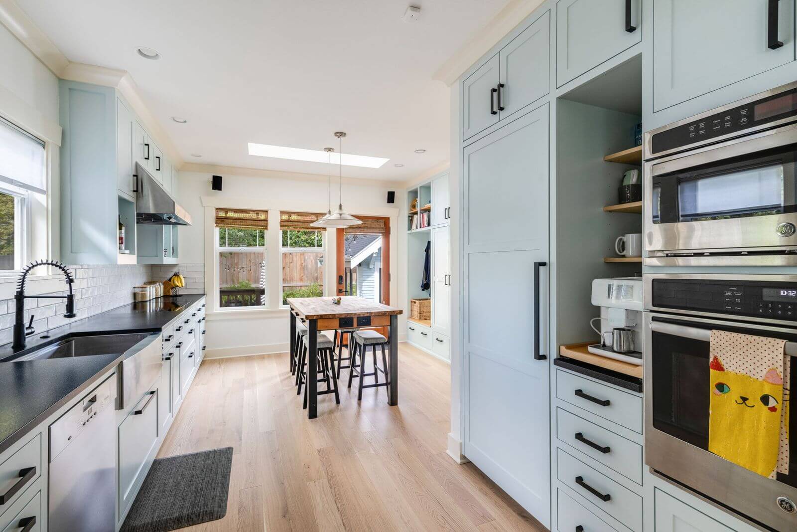 Phinney Ridge Painting - Ballard, new kitchen cabinet painting (Ballard)