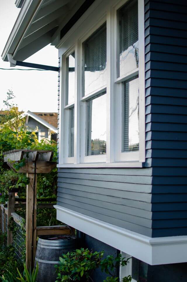 Phinney Ridge Painting - Ballard, vinyl siding tear off and full exterior restoration (Ballard)