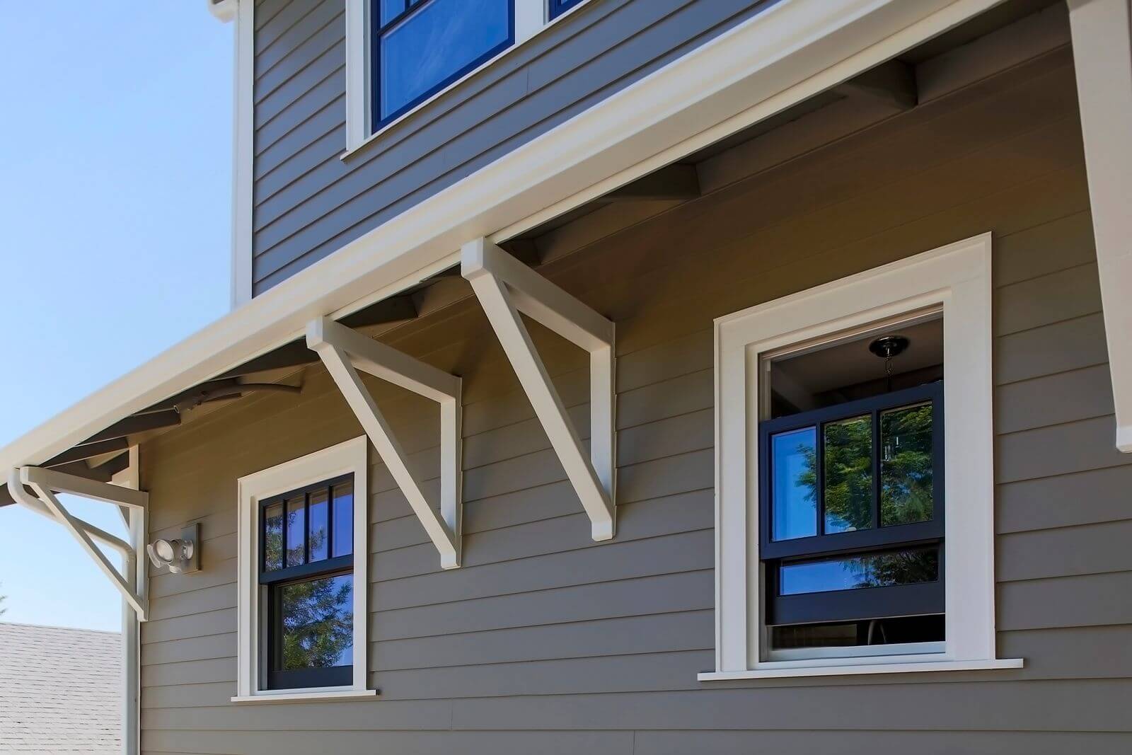 Phinney Ridge Painting - Latona, full repaint, door refinish and deck refinish (Greenlake, Tangle Town, Latona)