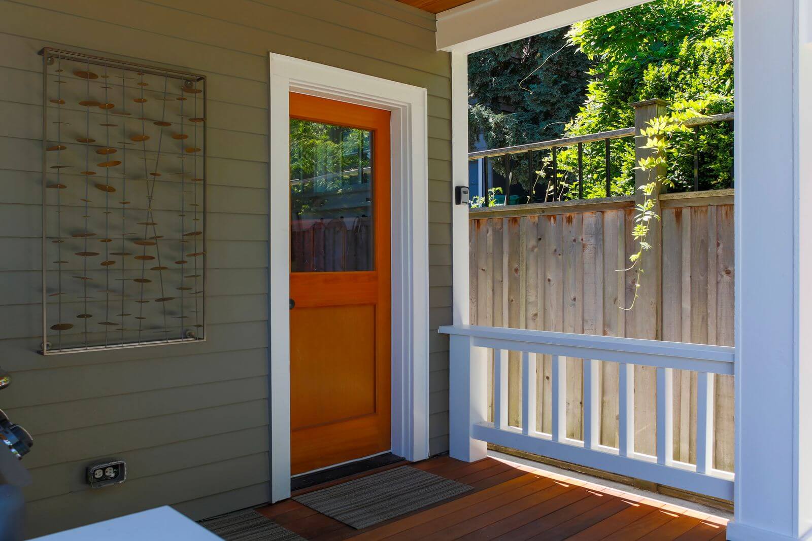 Phinney Ridge Painting - Latona, full repaint, door refinish and deck refinish (Greenlake, Tangle Town, Latona)