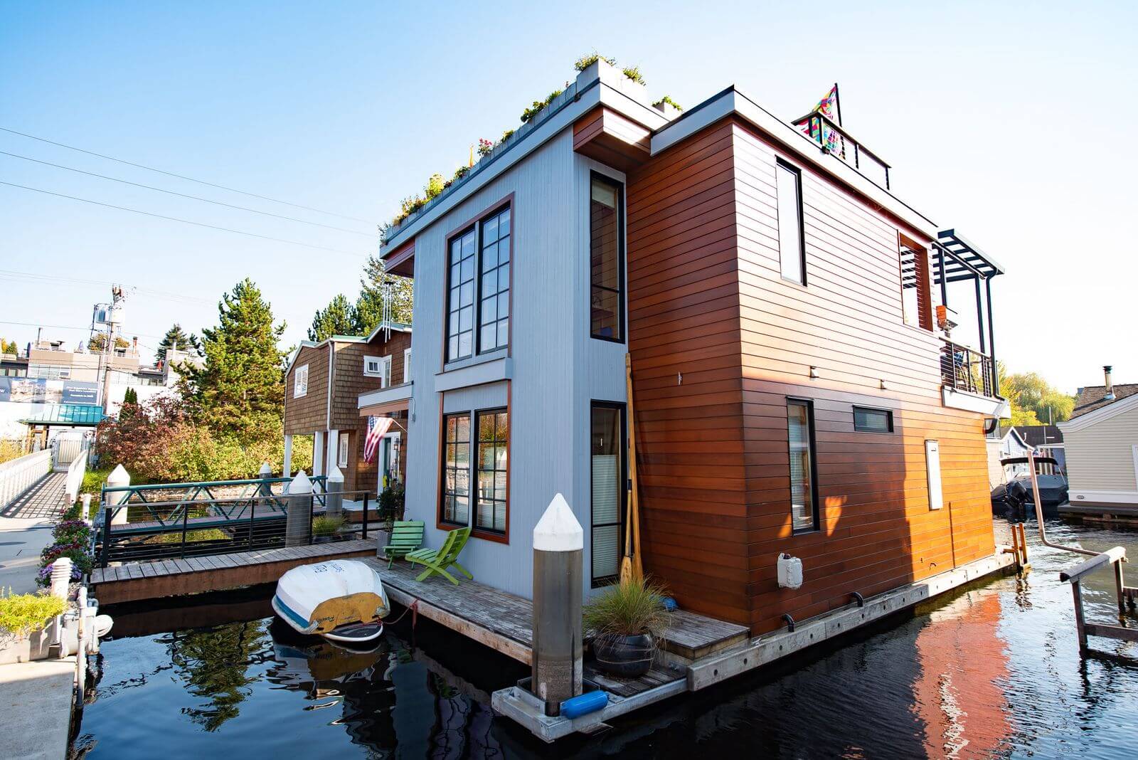 Phinney Ridge Painting - Lake Union, Floating Home, full siding refinish with Poluxe Log and Siding (Lake Union, Eastlake)