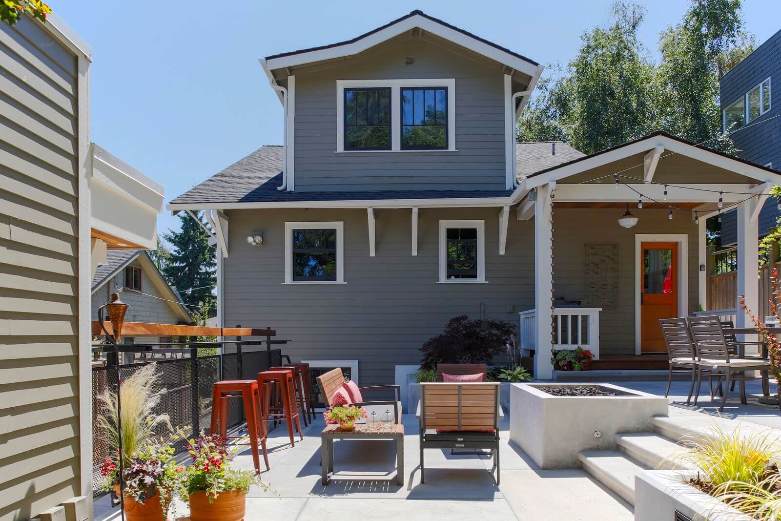 Phinney Ridge Painting - Latona, full repaint, door refinish and deck refinish (Greenlake, Tangle Town, Latona)