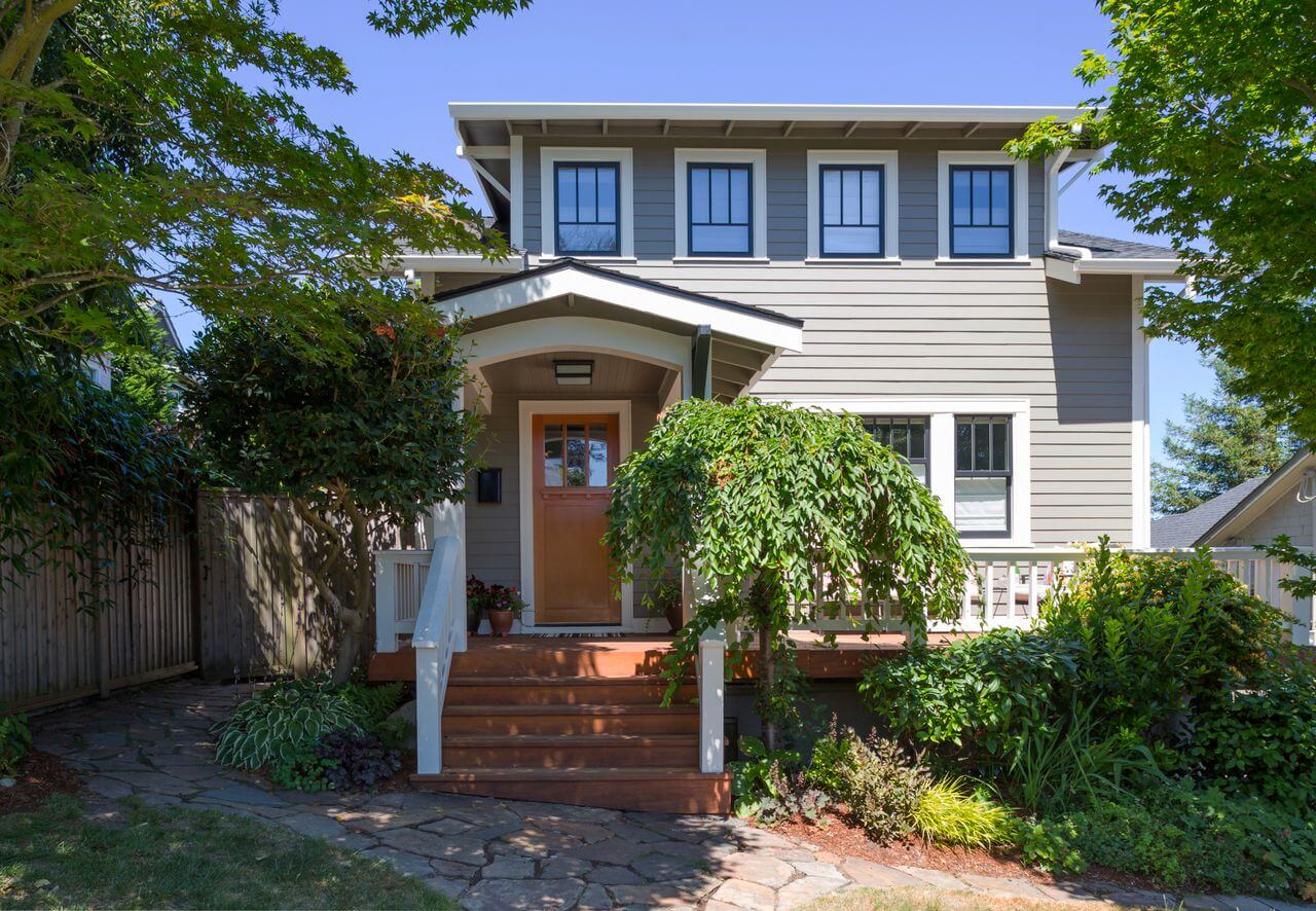Phinney Ridge Painting - Latona, Full Repaint, Door Refinish and Deck Refinish (Greenlake, Tangle Town, Latona)