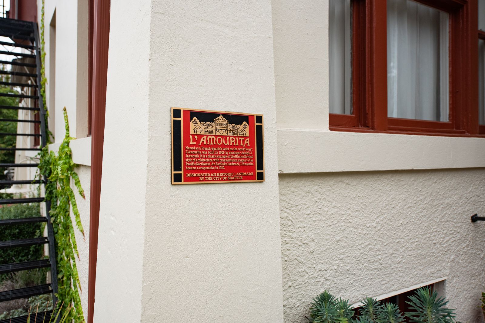Phinney Ridge Painting - L'Amourita, full exterior repaint and restoration (Eastlake)