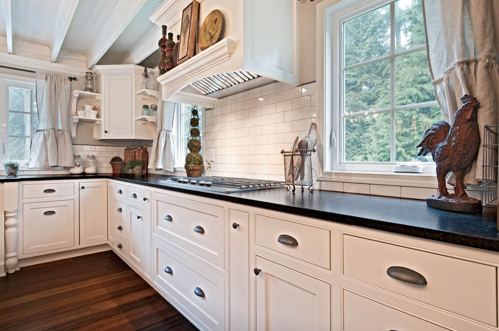 Phinney Ridge Painting - Farmhouse kitchen, full repaint (Bothell)