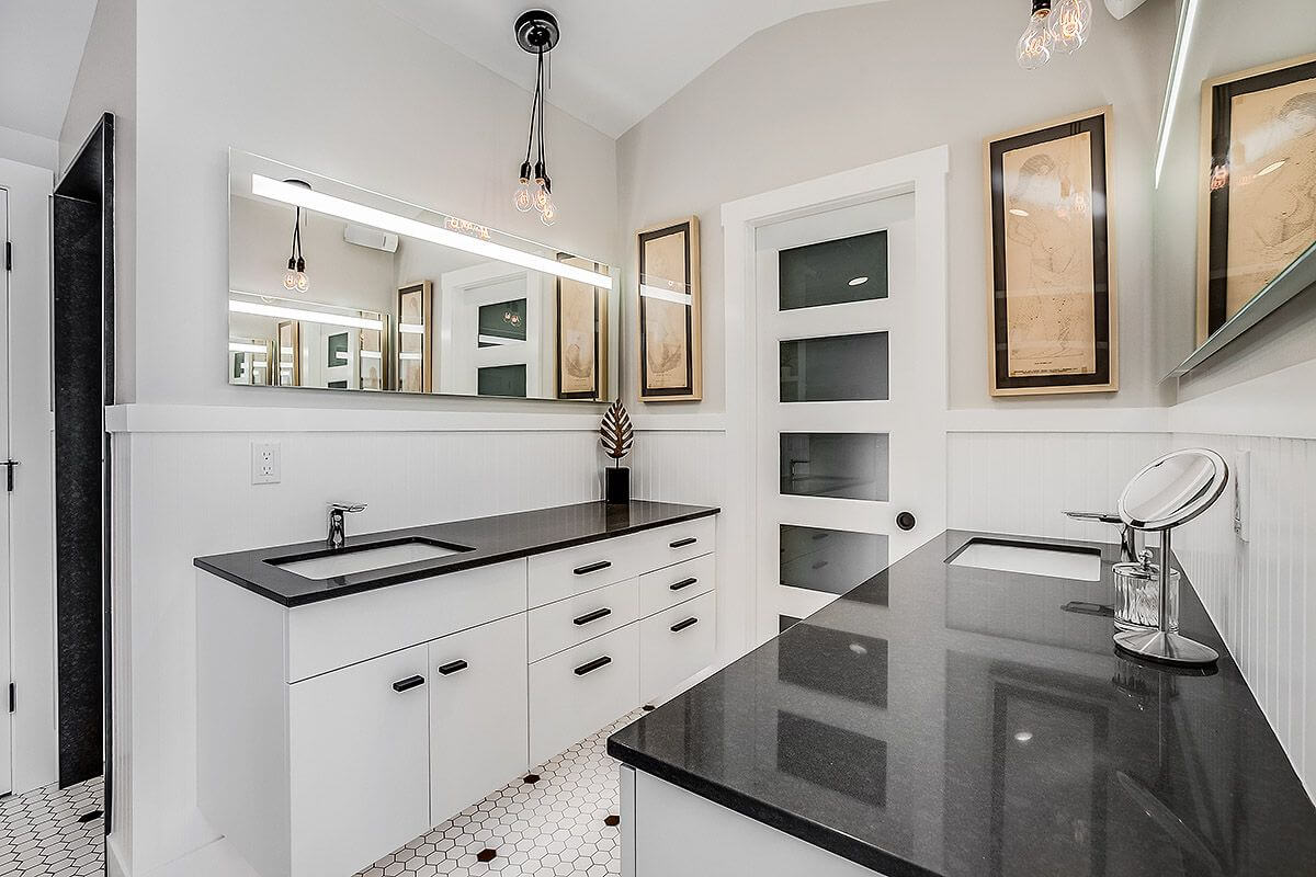 Phinney Ridge Painting - Full interior repaint, ceilings, walls trim and cabinets (Mt Baker)