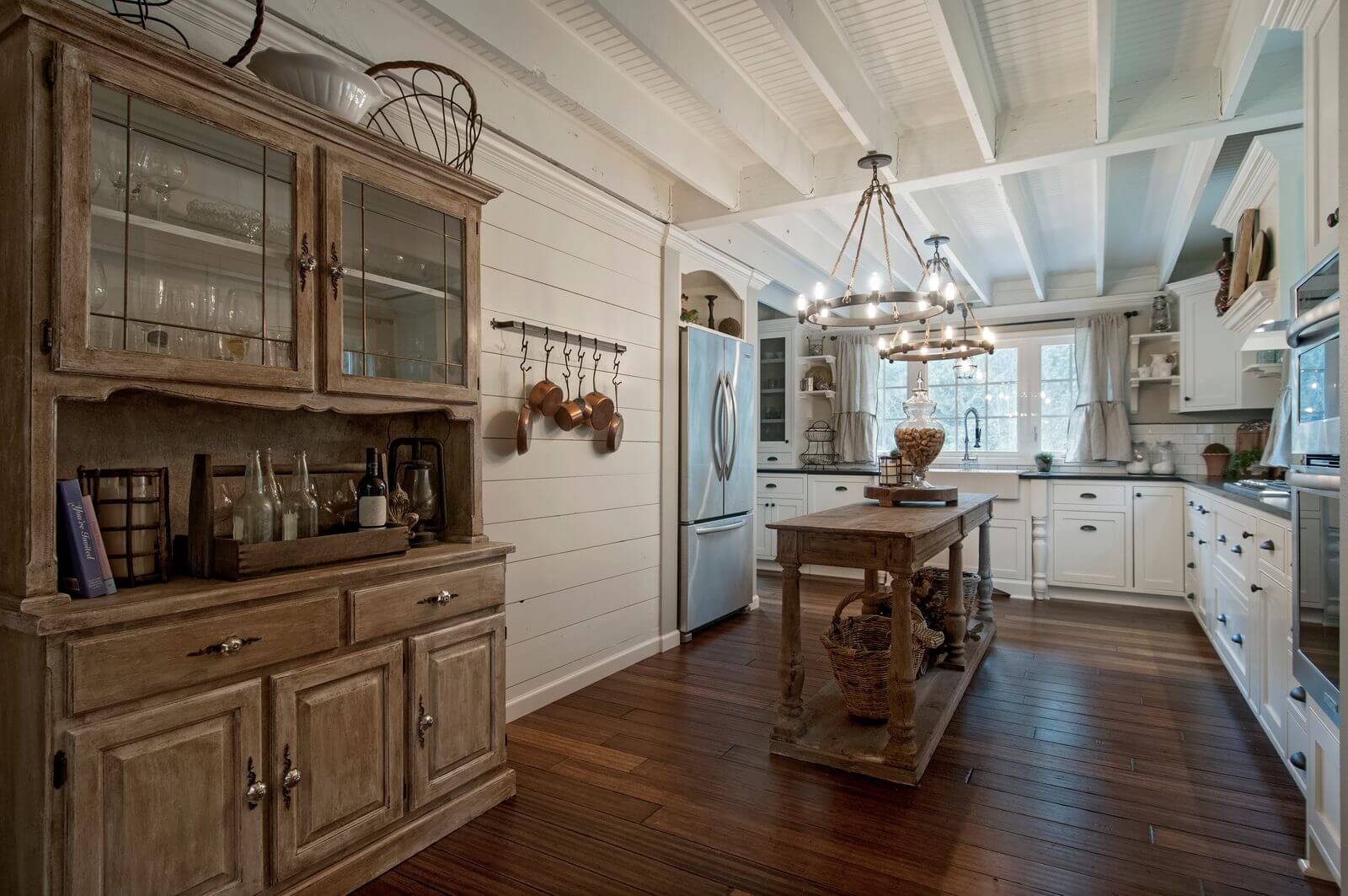 Phinney Ridge Painting - Farmhouse kitchen, full repaint (Bothell)