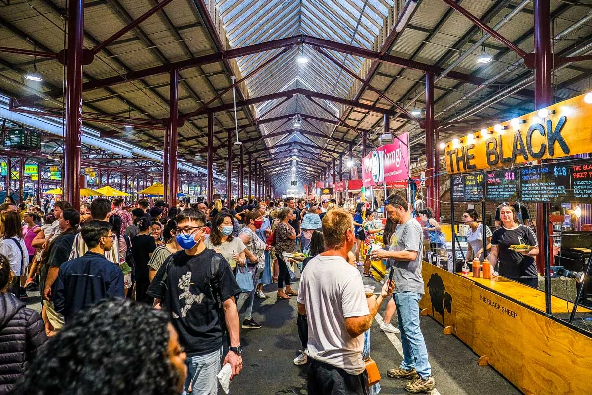 The-night-market-at-the-Queen-Victoria-Market-in-Melbourne-Australia