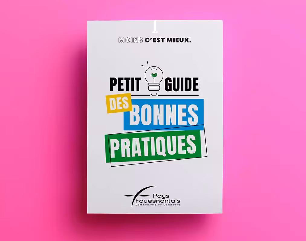 Couverture du dépliant sur les bonnes pratiques environnementales sur fond rose