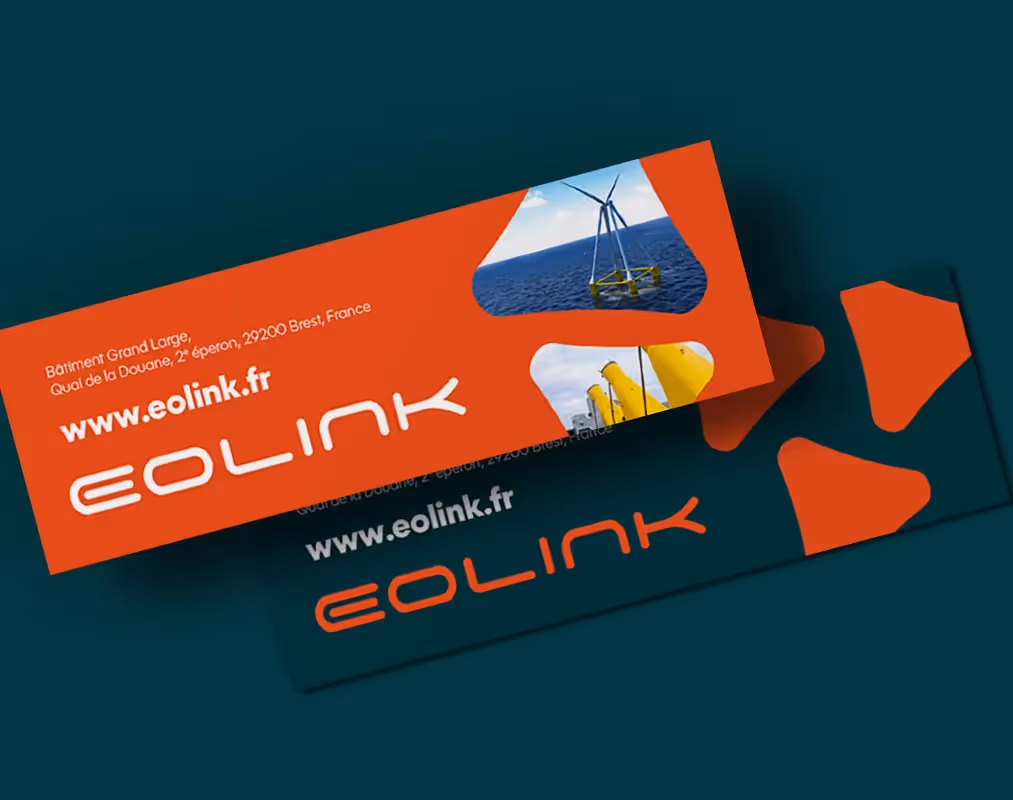 Signatures mail Eolink aux couleurs de la marque, avec adresse, site web et photos d’éoliennes en mer.
