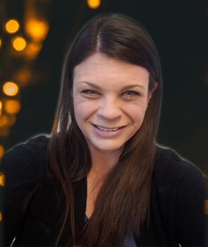 Kathryn Grossman faculty or staff member headshot photo