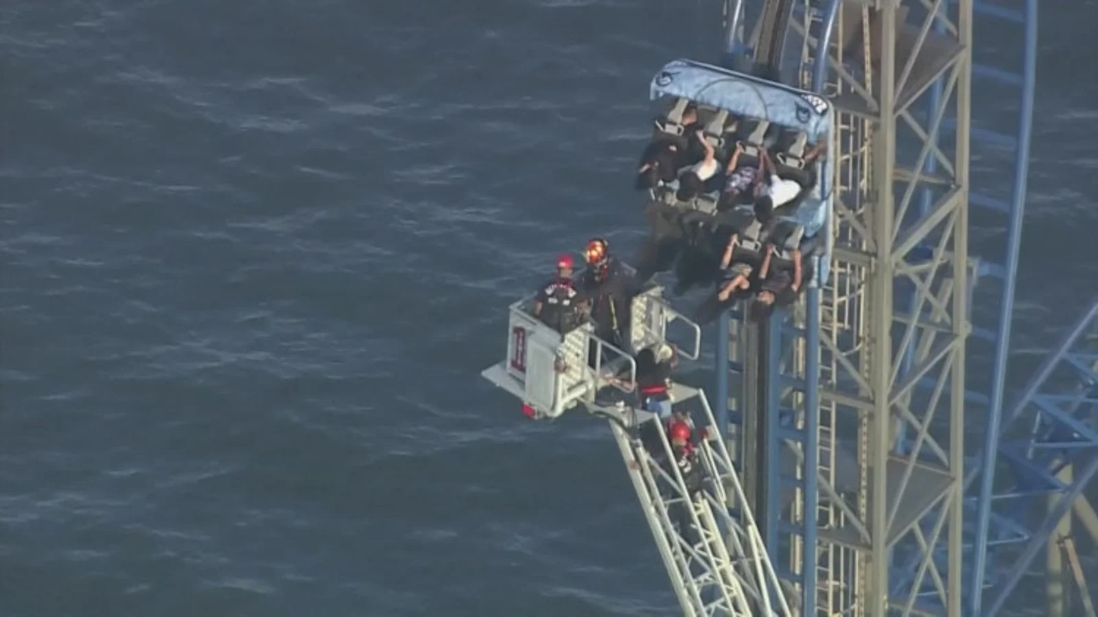 Pleasure Pier roller coaster malfunction strands 8 students for hours, VP blames