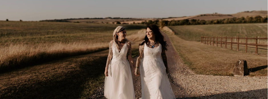 wedding couple in the field