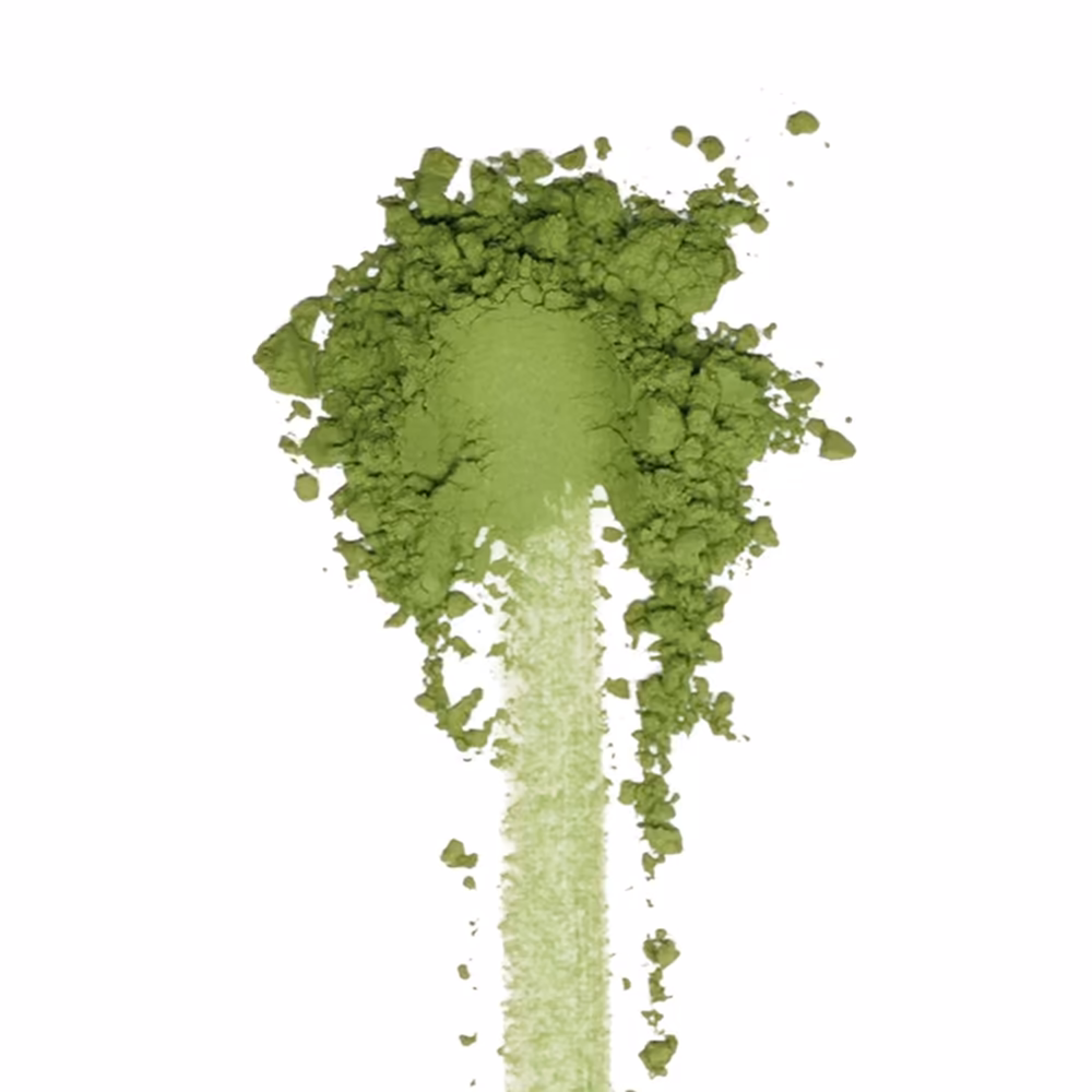 Matcha-Pulver aus der ersten Frühlingsernte, leuchtend grün