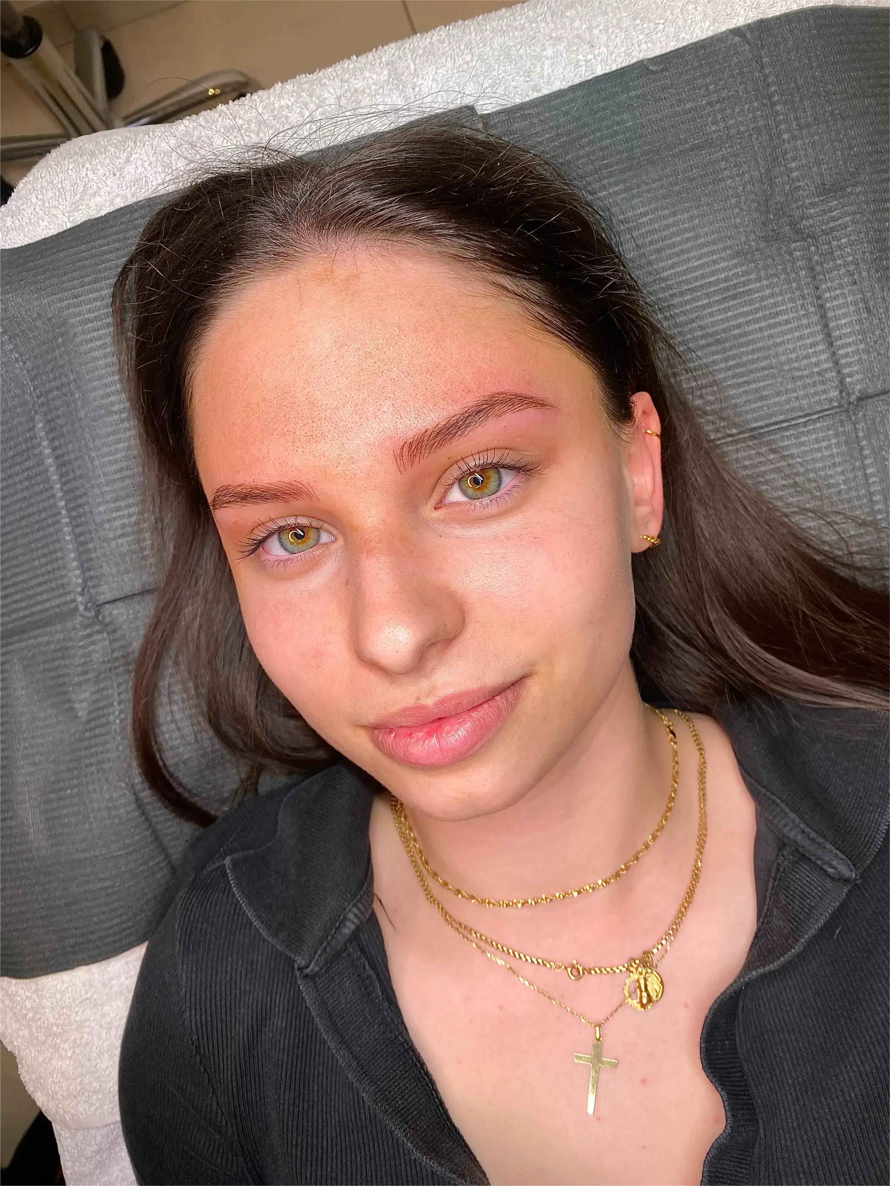 photo d'une modele pour une prestation de microblading