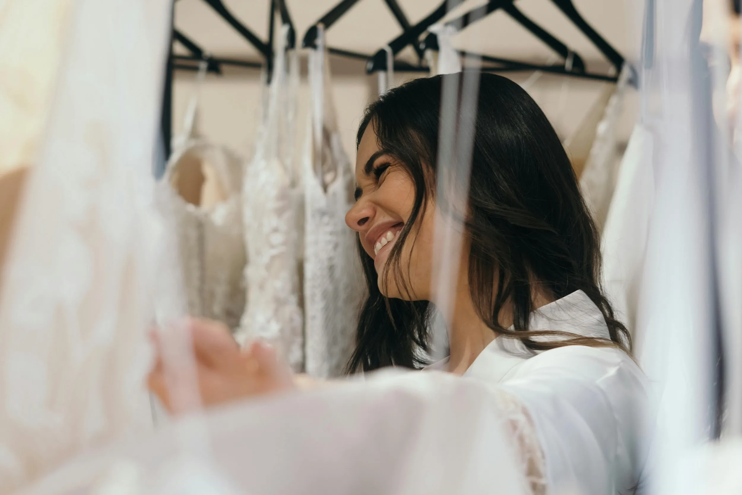 Glow-Up for Wedding Season: Non-Surgical Options for Brides, Guests, and Moms 