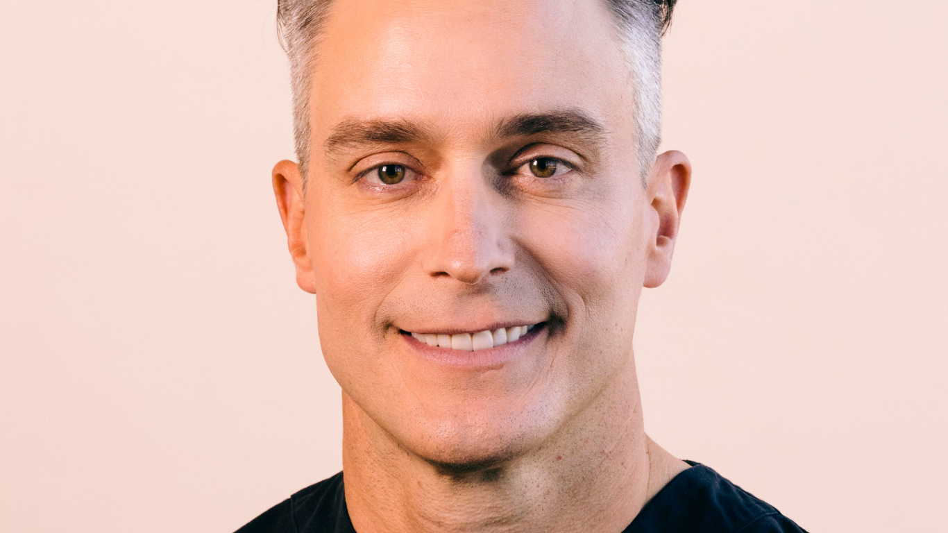 Why Plastic Surgeon Oversight Matters for Injectables in Calgary: Meet Dr. Ryan Frank