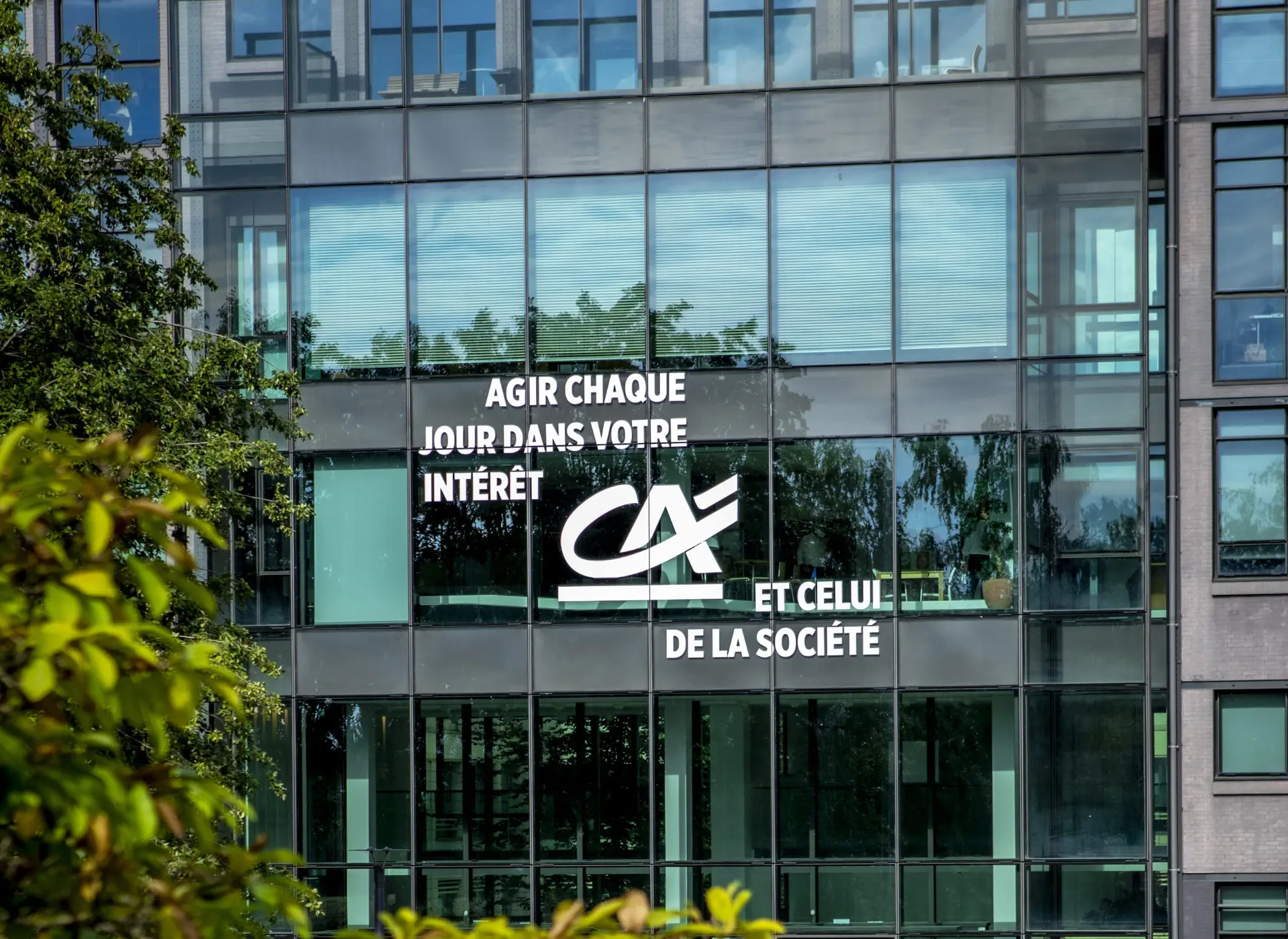 EZB gegen Crédit Agricole: Erste Strafzahlung wegen Klimarisiken?