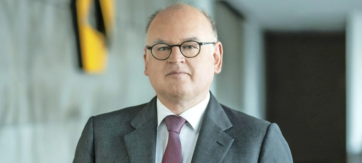 Commerzbank verliert Risikovorstand: Bernd Spalt geht Ende 2026