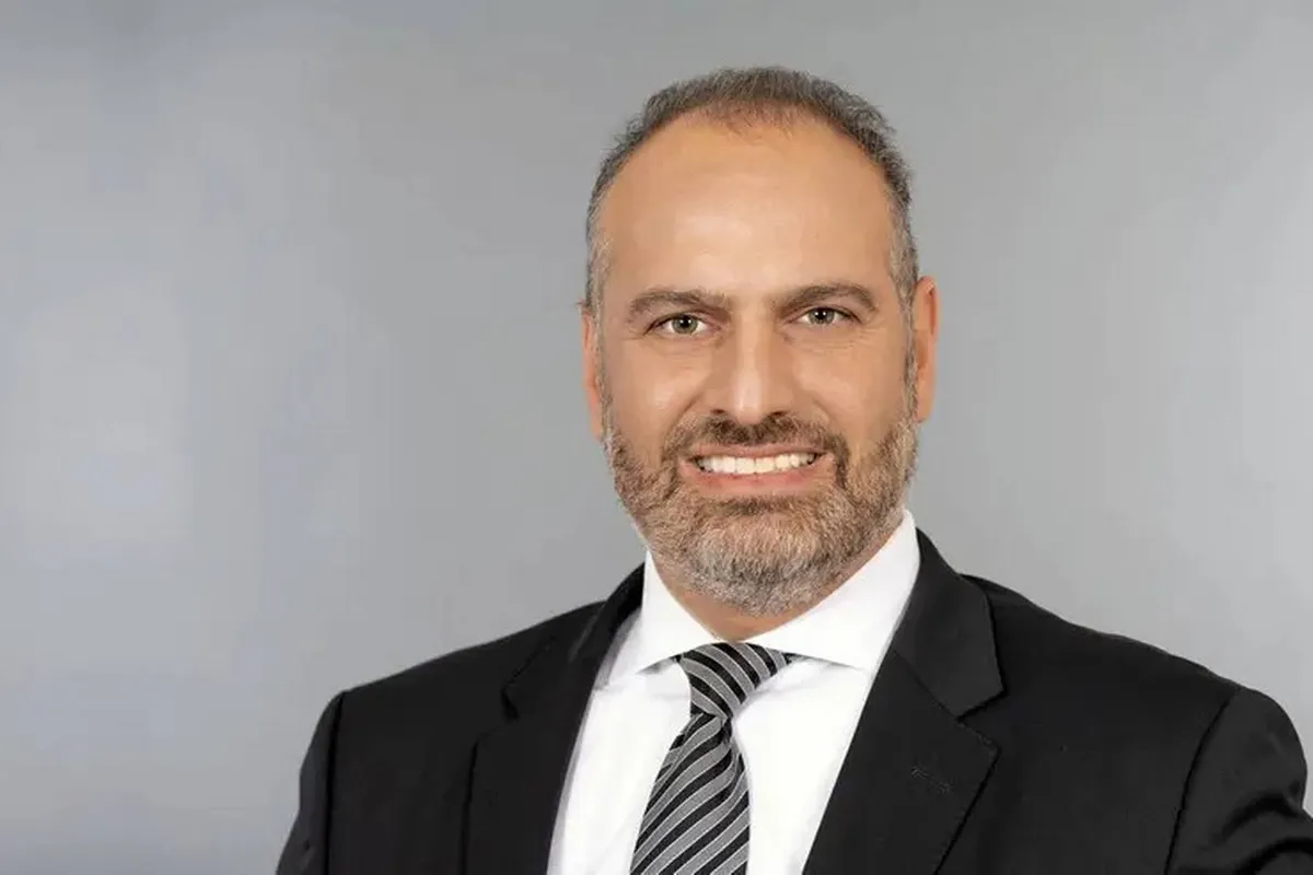 Strategische Kontinuität in Frankfurt: Arasch Charifi übernimmt den Vorsitz der DZ PRIVATBANK