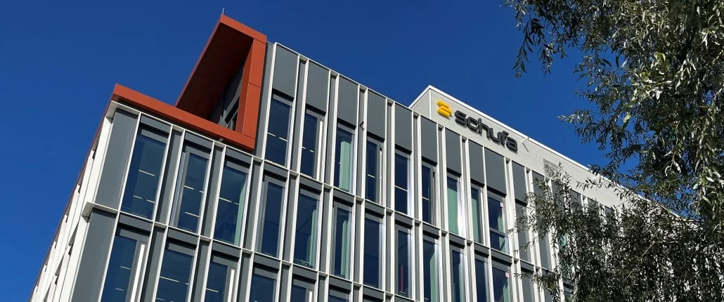 Mehr als Scoring: Schufa übernimmt Compliance-Spezialisten Strateco