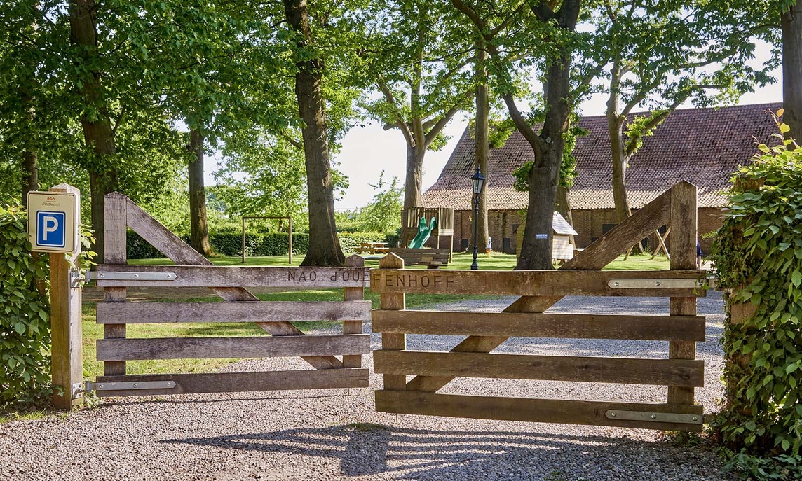 Neem contact op met Kasteelboerderij d'Ouffenhoff via JeZoektIetsLeuks
