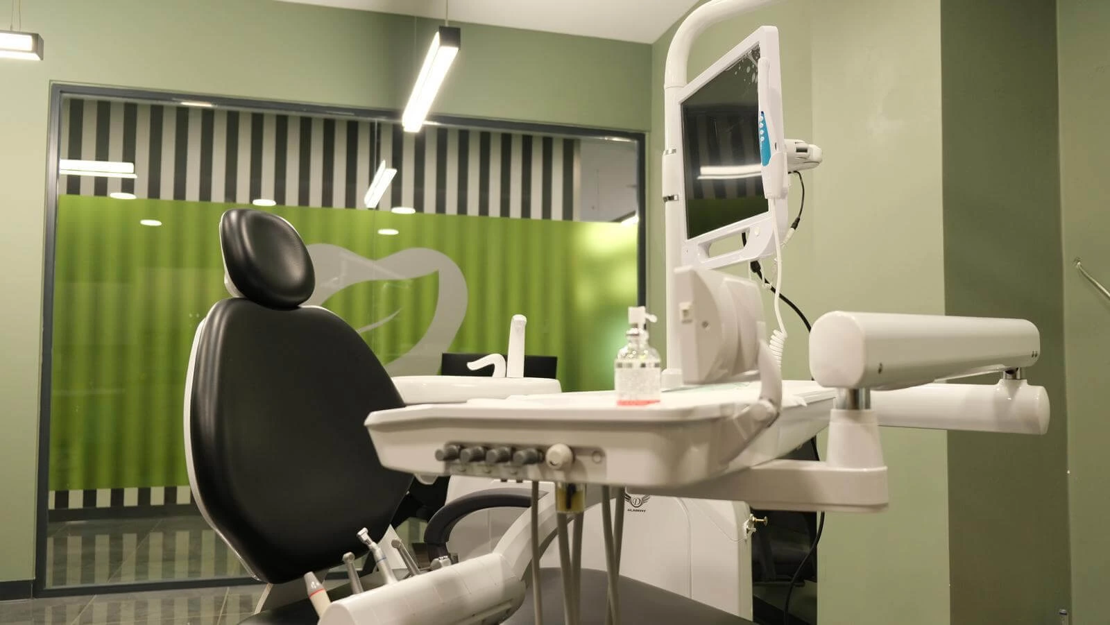 Clinic room 