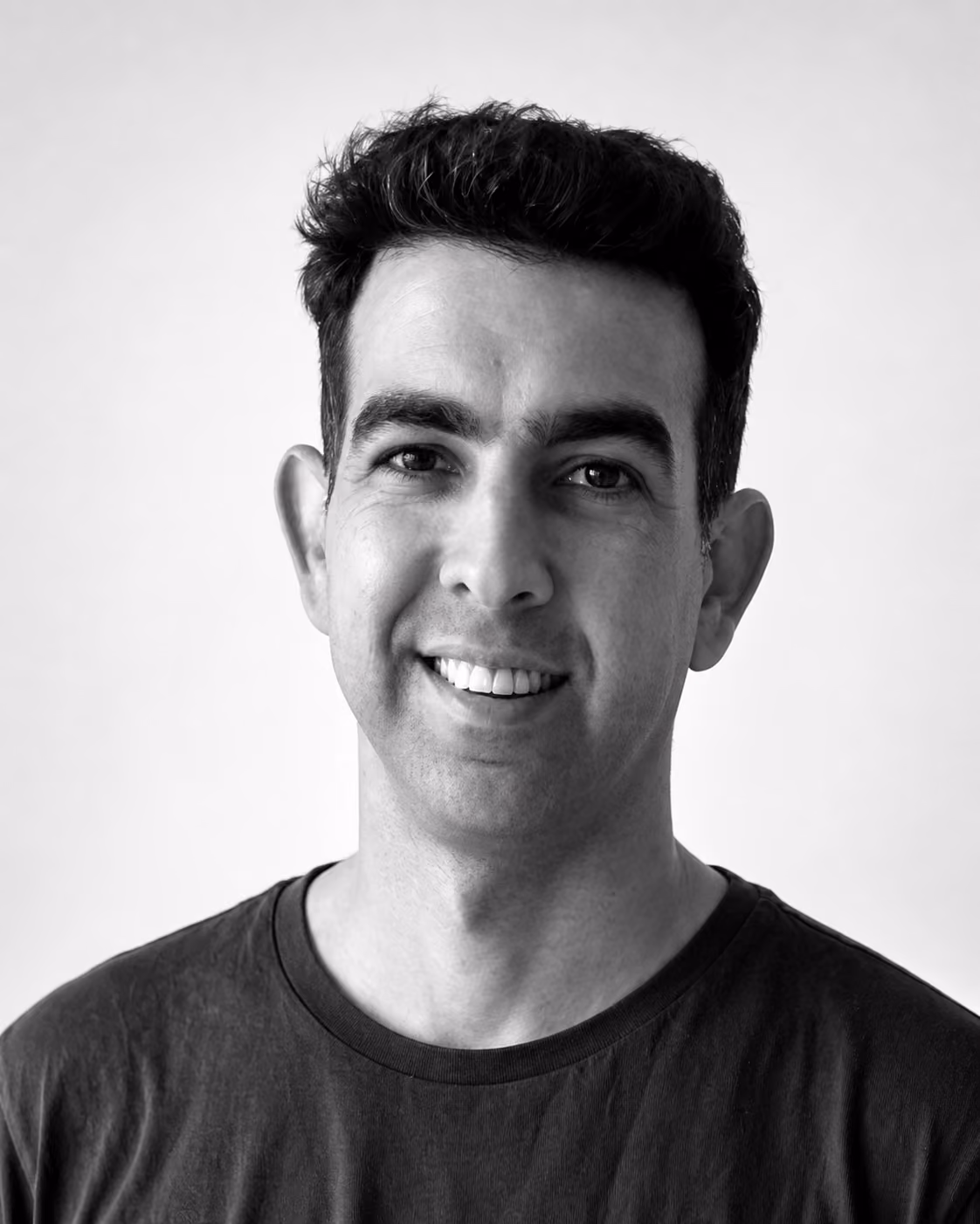 a headshot of Oren Yuval