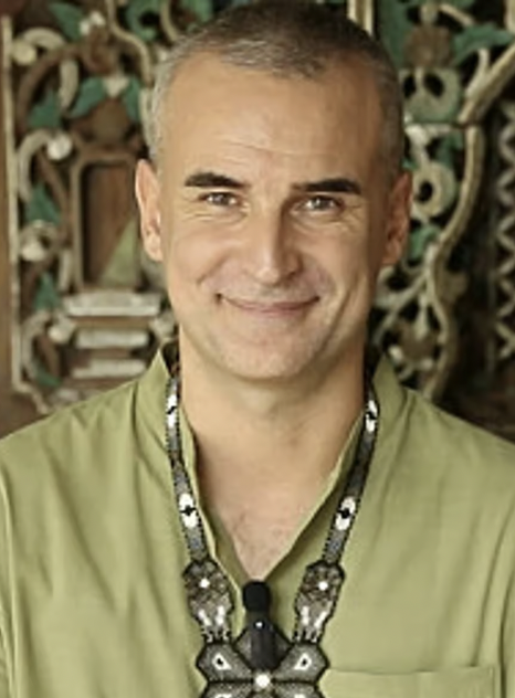 Gustavo Villamor, Holistic Wellness Leader for Las Carolina