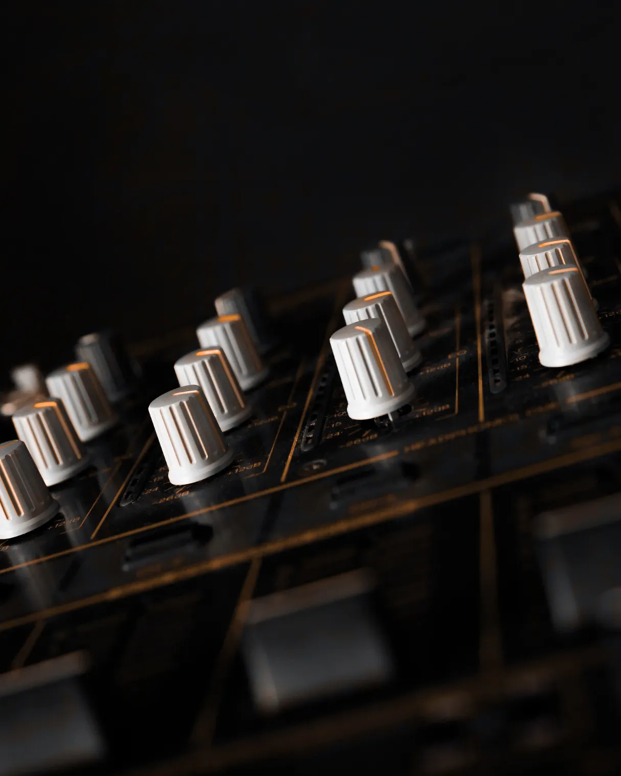 Sound mixer