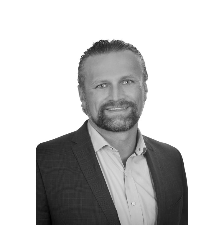 Portrait of Dr. Matt Nugent, MD, orthopedic surgeon