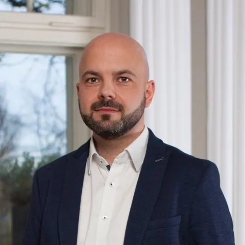 Sascha Seegert