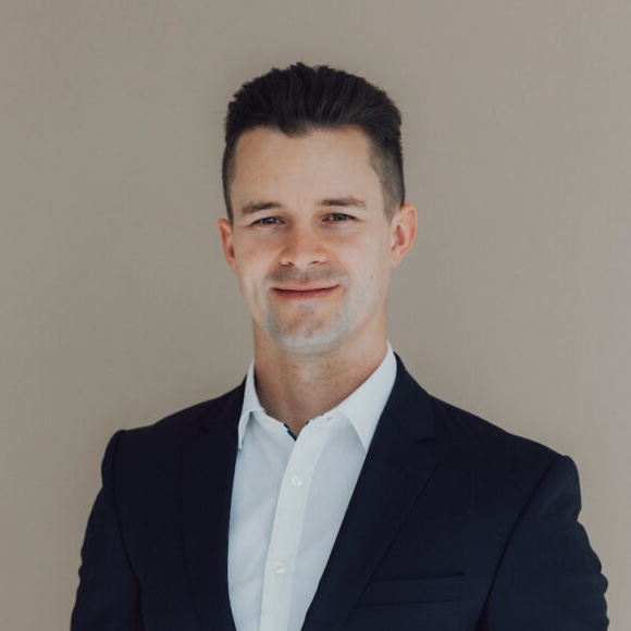 Dr. Timo van der Linde