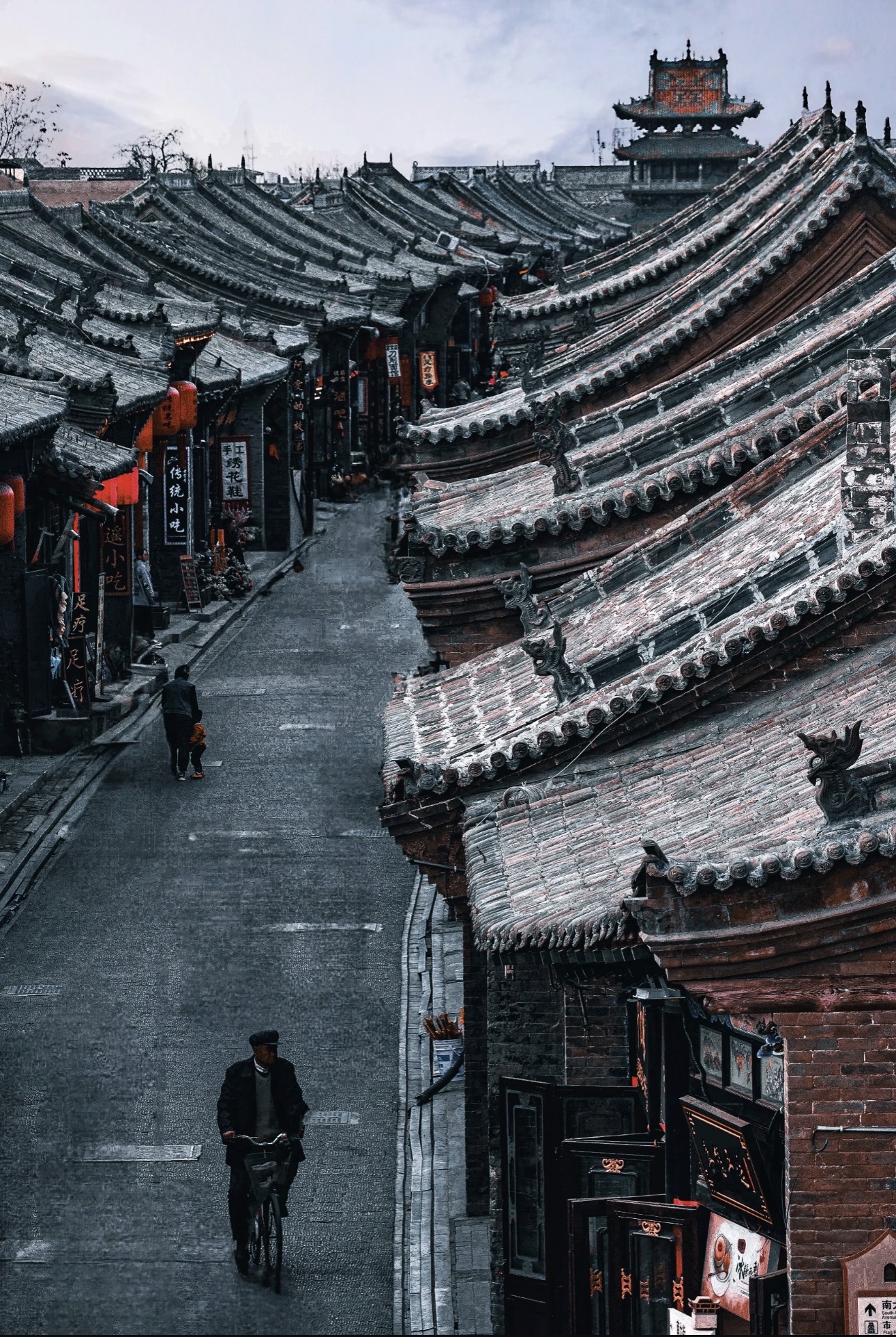 Discover Beijing, Pingyao, Xi’an, and Shanghai on a 10-day private journey that links imperial landmarks, ancient merchant streets, and modern skyline nights.