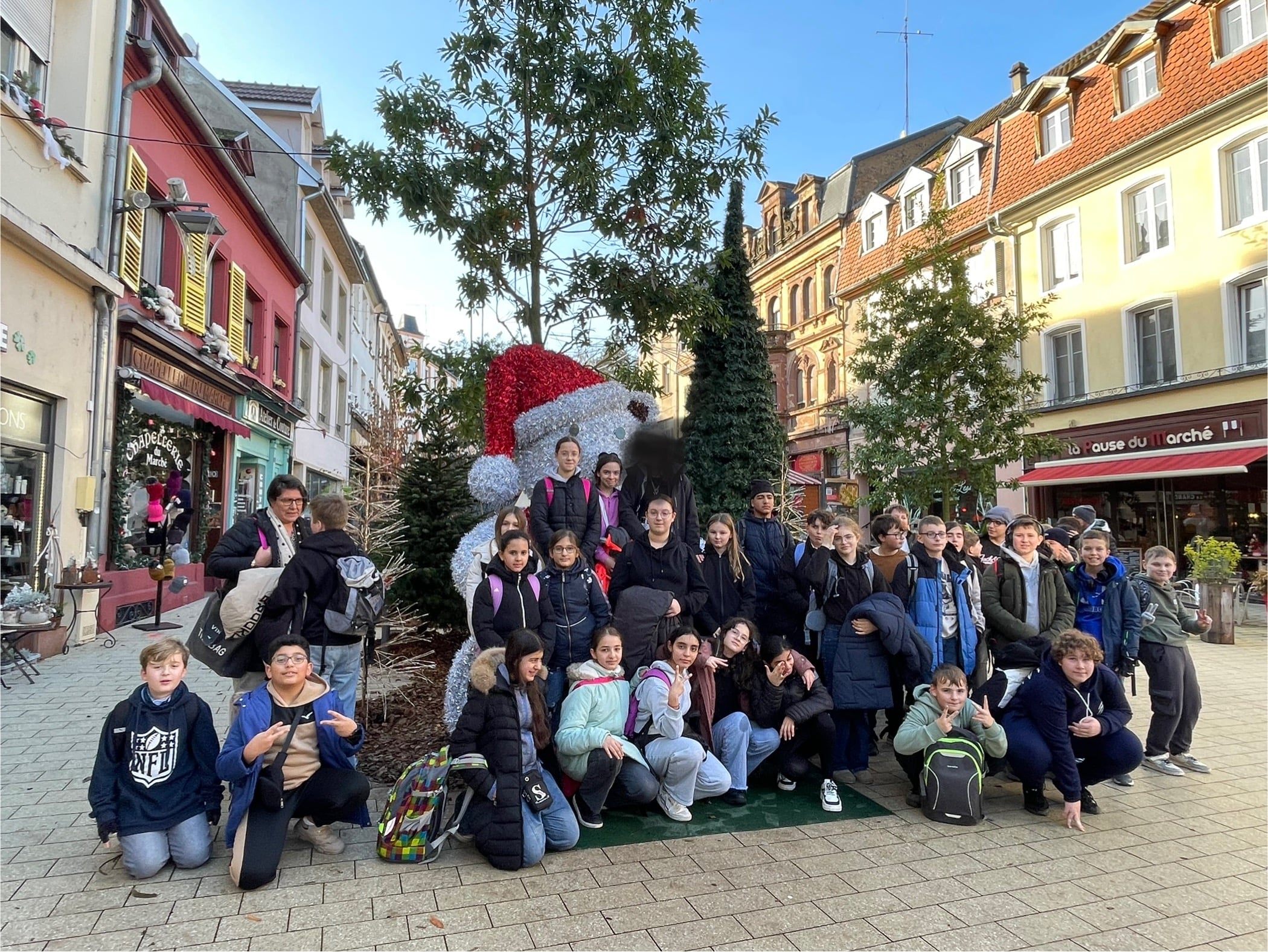 ☀️ Strahlendes Wetter auf dem Weihnachtsmarkt in Sarreguemines🎄