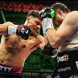 No winner at Croke Park as Dave Allen vs Thomas Carty is ruled a first-round no contest following a frightening and unusual ringside fall.