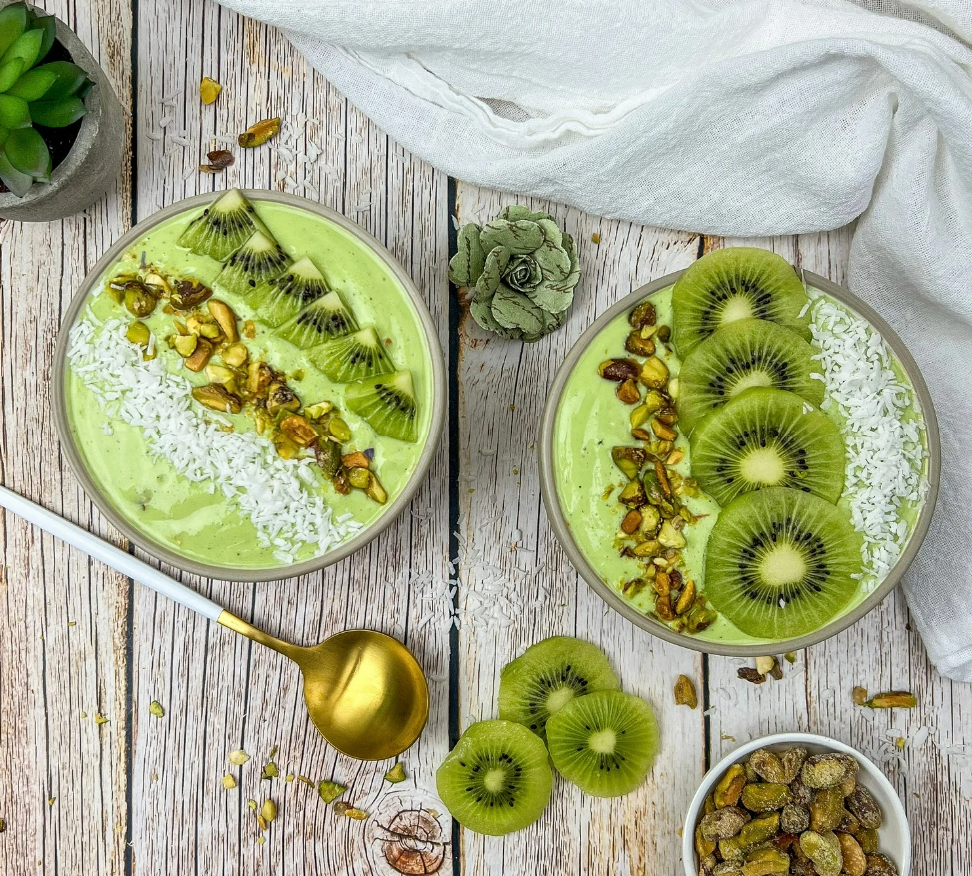 Kiwifruit Smoothie Bowl – Green Smoothie Living