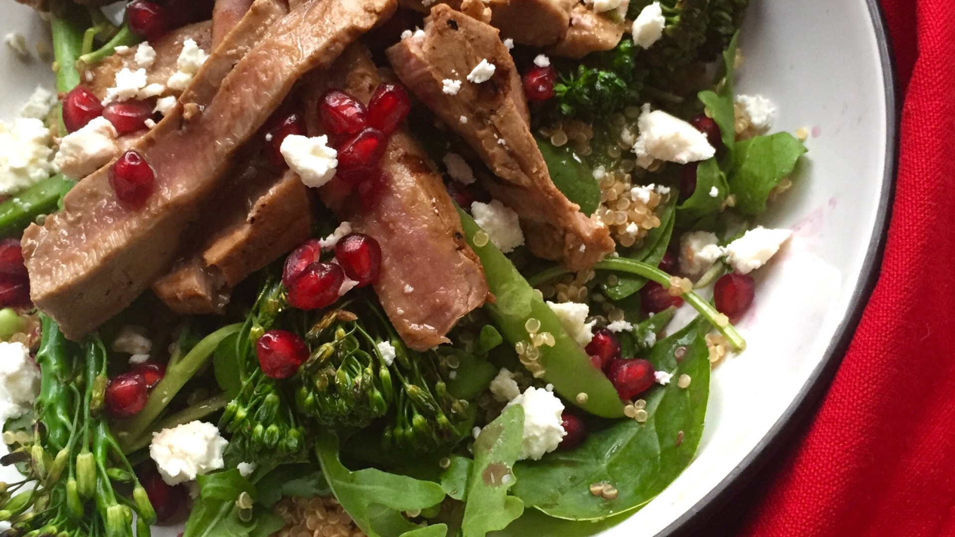 A One True Love: Tuna Steak and Quinoa Salad with Pomegranate and Feta – Sammy's Kitchen