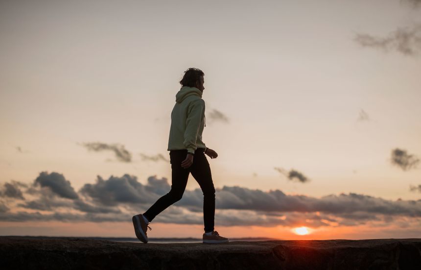 Long walks linked to improved heart health and longevity | CNN
