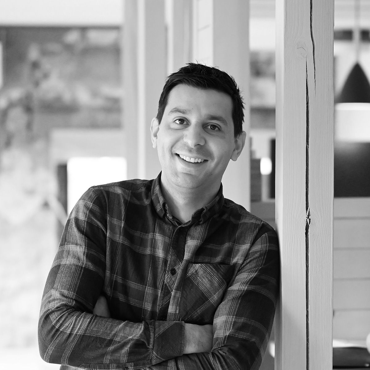 Lucas Mondino, rakennusinsinööri