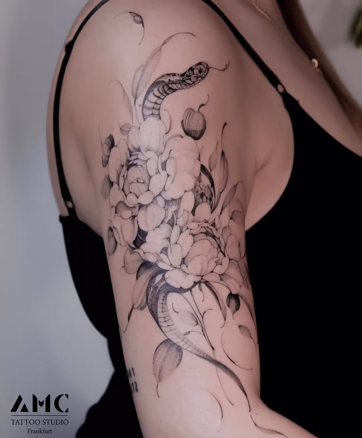 Fineline flower tattoo - flowers