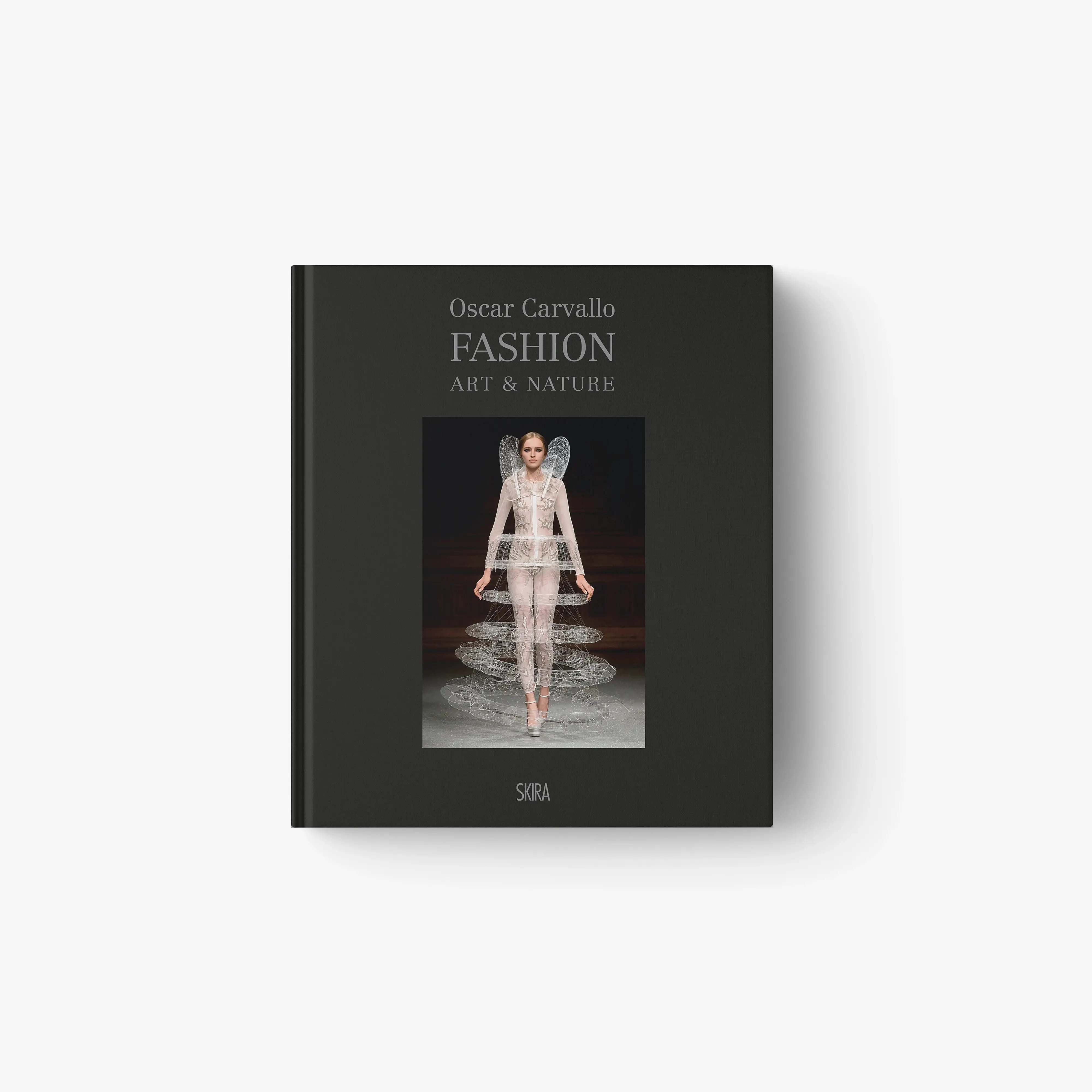 Oscar Carvallo. Fashion, Art & Nature