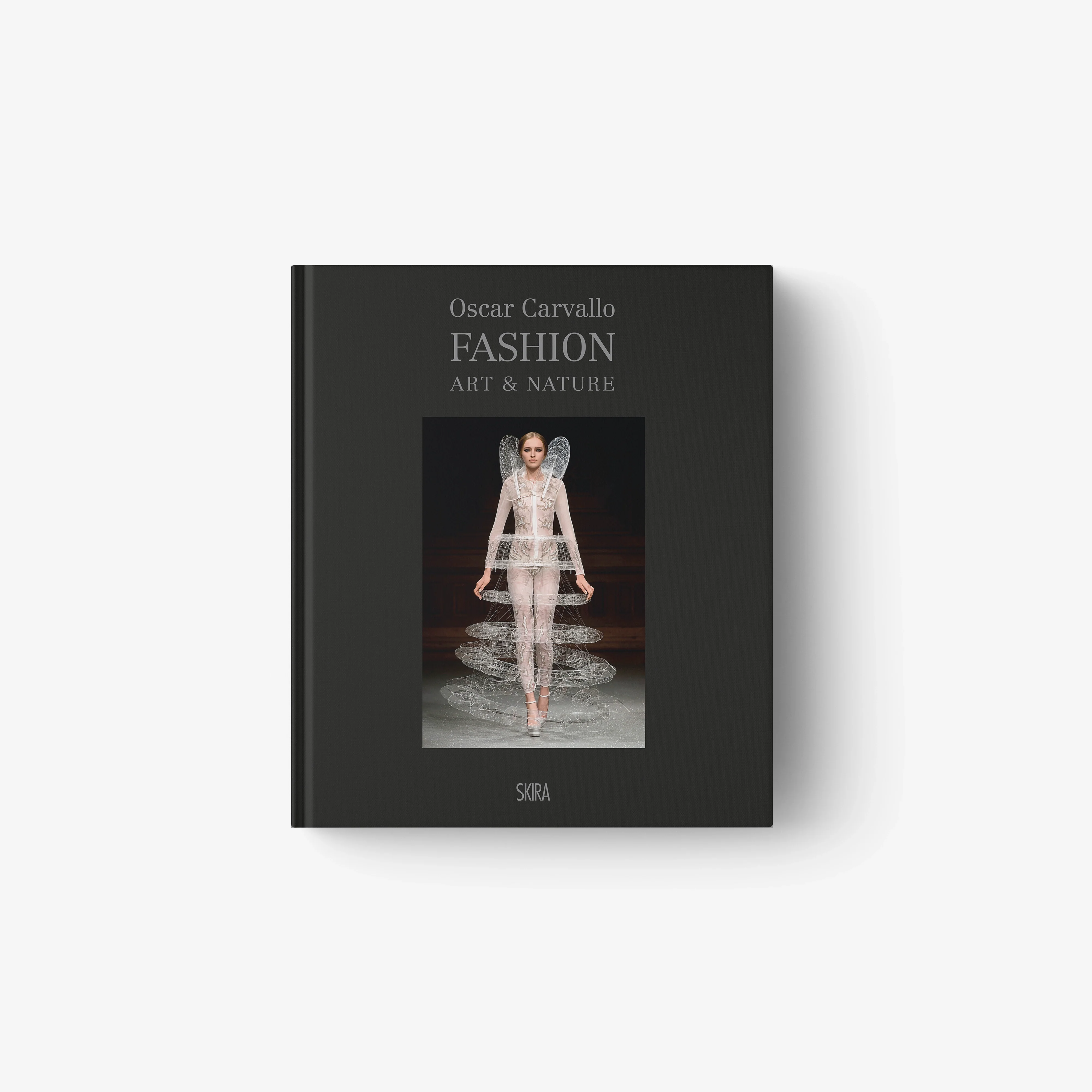 Oscar Carvallo. Fashion, Art & Nature