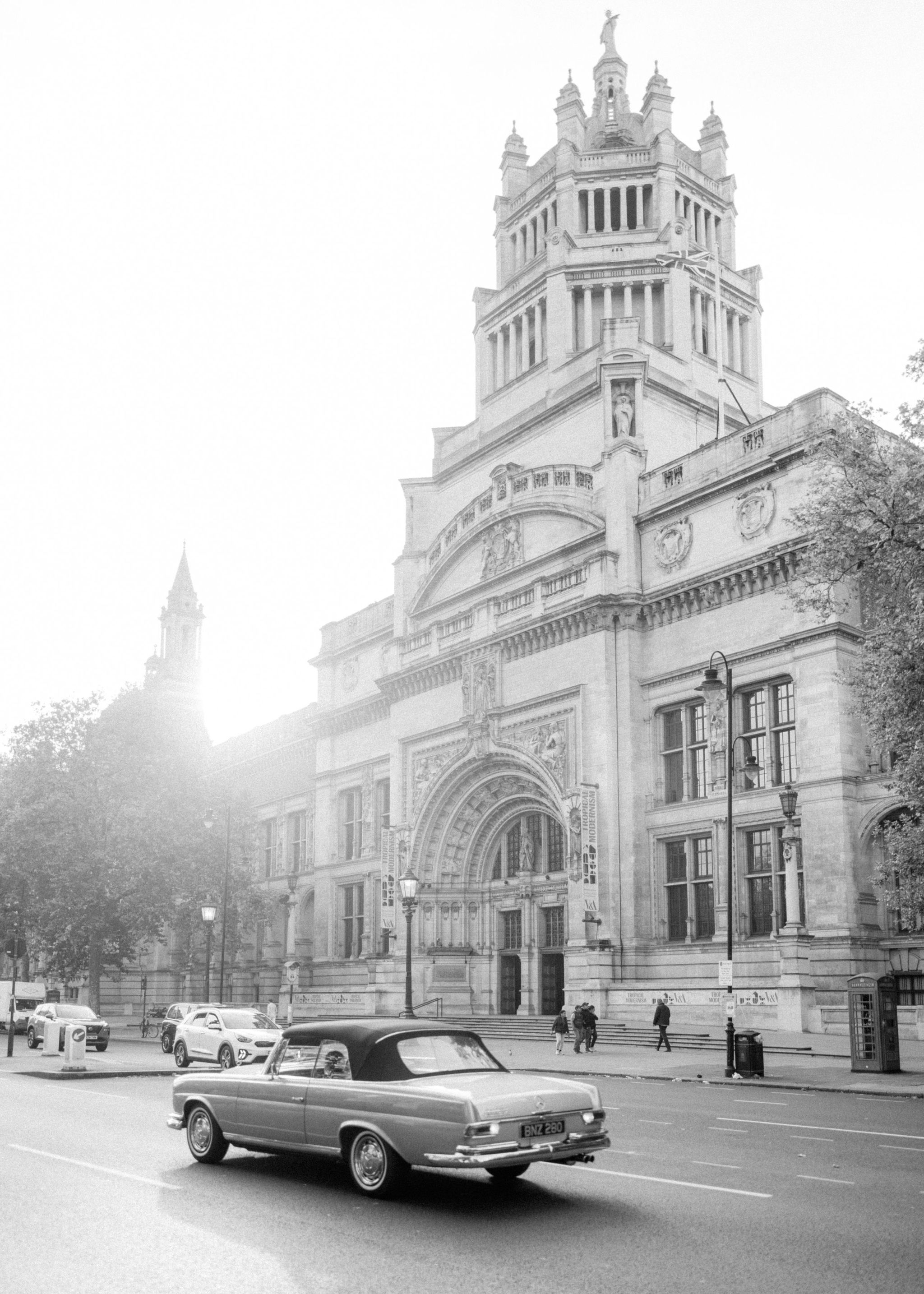 Host a private dinner in the V&A