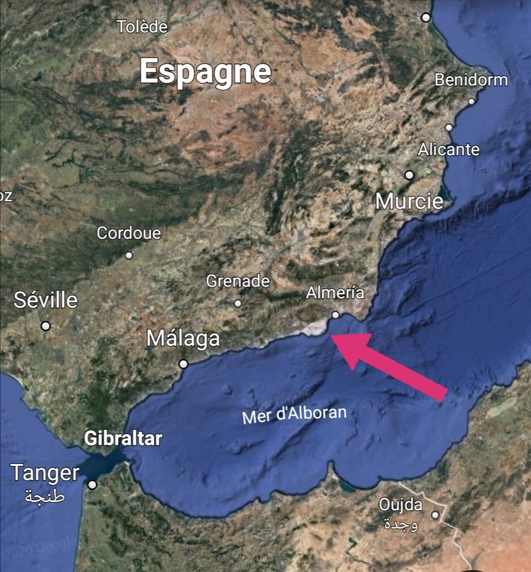 Le petit point blanc dans le sud de l'Espagne, à l'ouest d'Almeria, est un  endroit où se concentre l'agriculture intensive de l'Europe. Ce sont en  fait des milliers et des milliers de